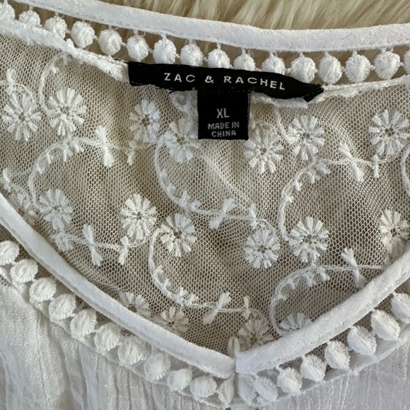 Zac and Rachel White Gauze Top - Picture 3 of 3